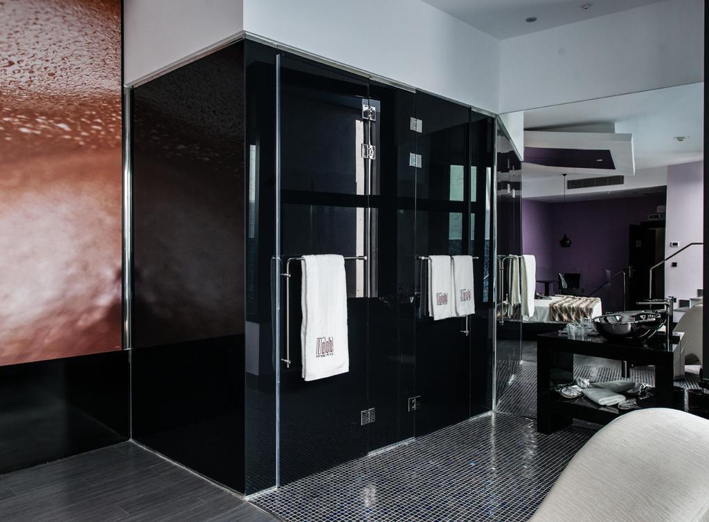 Hotel Loob Madrid (Adults Only) Torrejón de Ardoz Szoba fotó