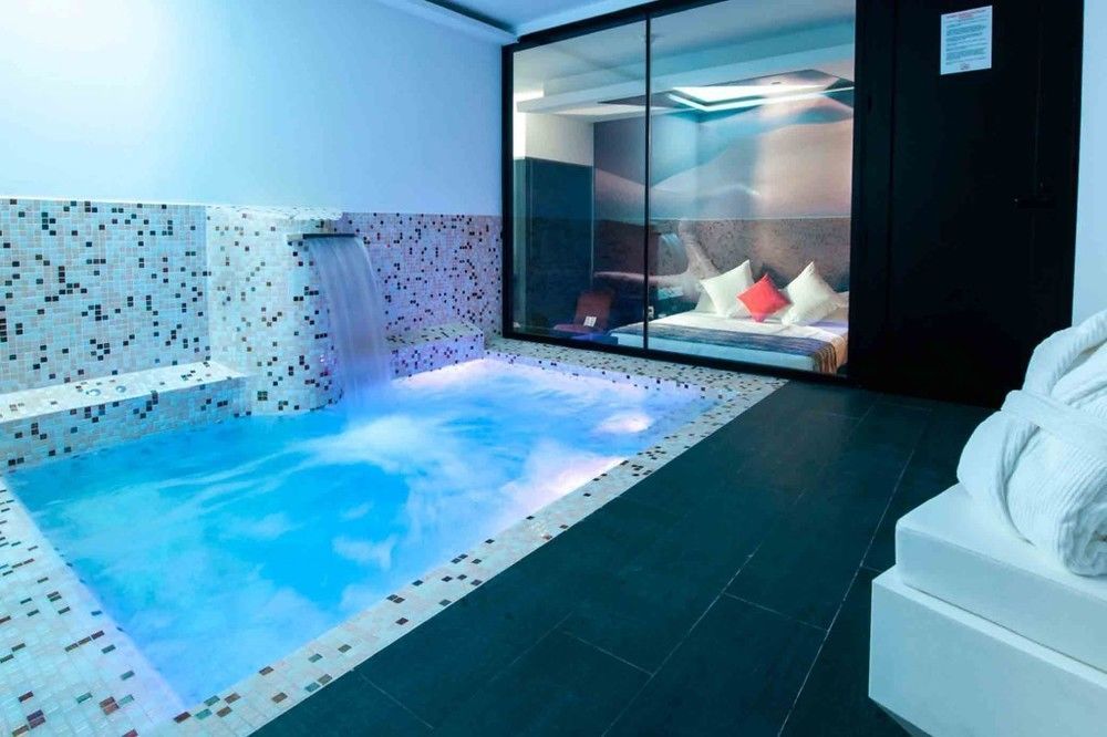 Hotel Loob Madrid (Adults Only) Torrejón de Ardoz Kültér fotó