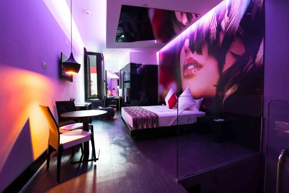 Hotel Loob Madrid (Adults Only) Torrejón de Ardoz Kültér fotó