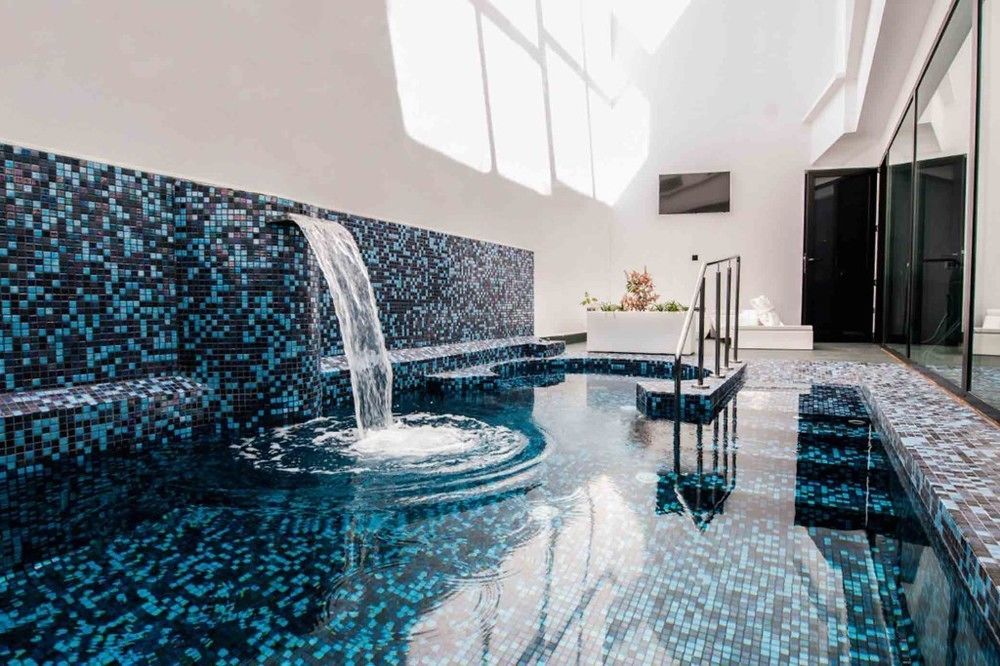 Hotel Loob Madrid (Adults Only) Torrejón de Ardoz Kültér fotó